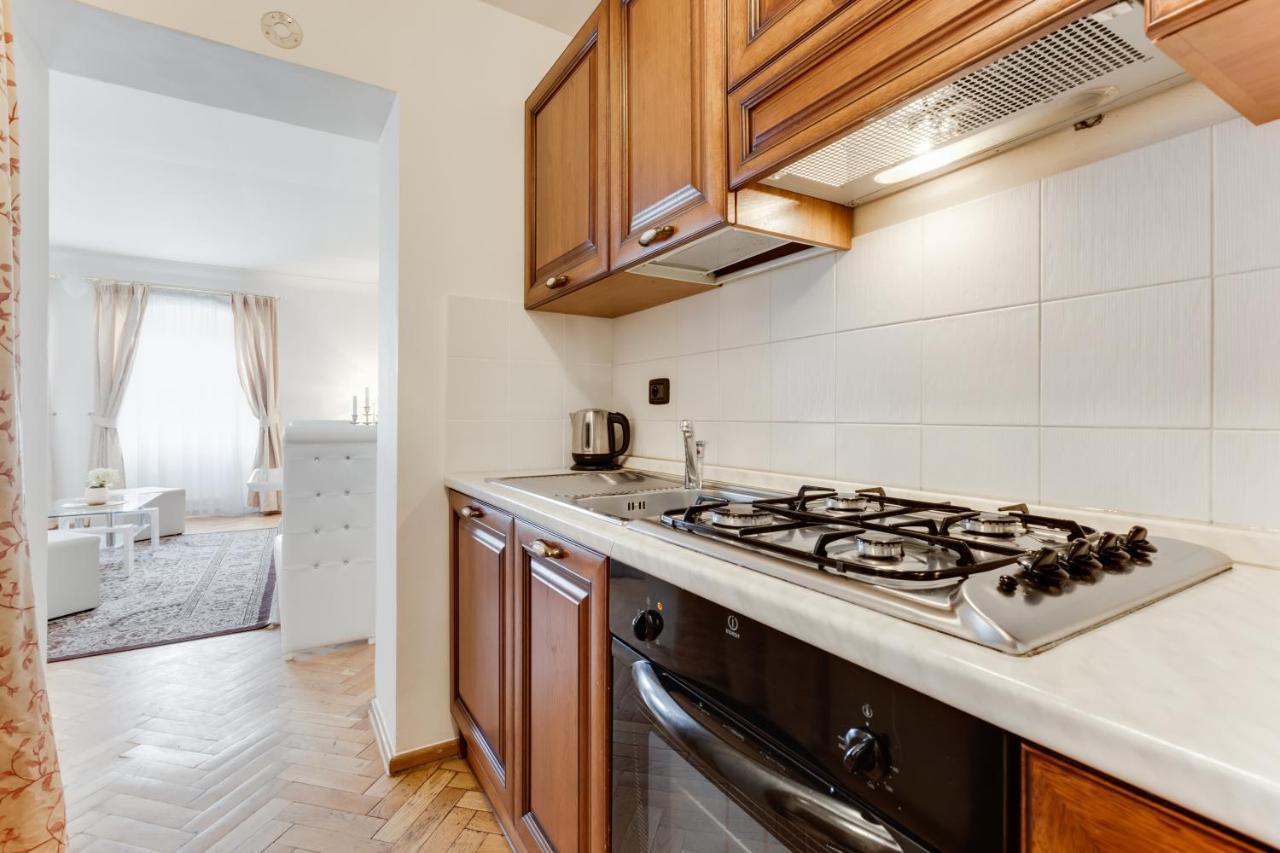 Charles Bridge Royal Apartments - Castle District Praga Exterior foto